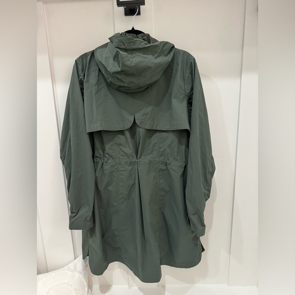 Athleta Rain Coat/Shell/Windbreaker w/ Hood - Picture 3 of 5